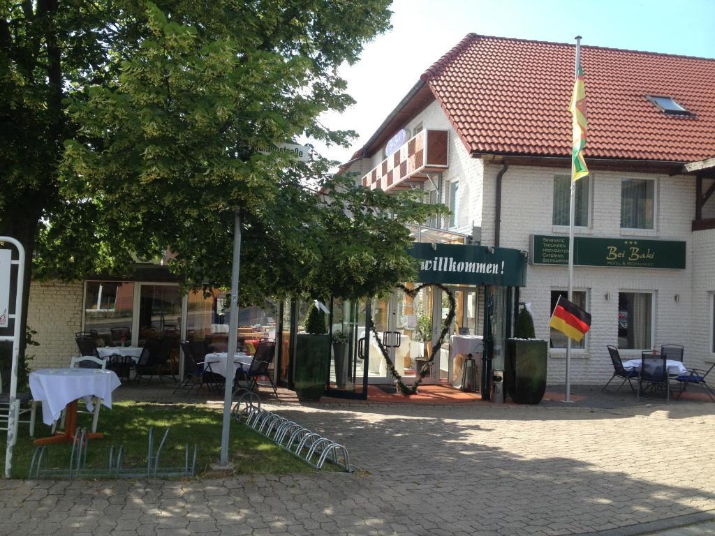 Hotel & Restaurant Bei Baki Sehnde Ngoại thất bức ảnh