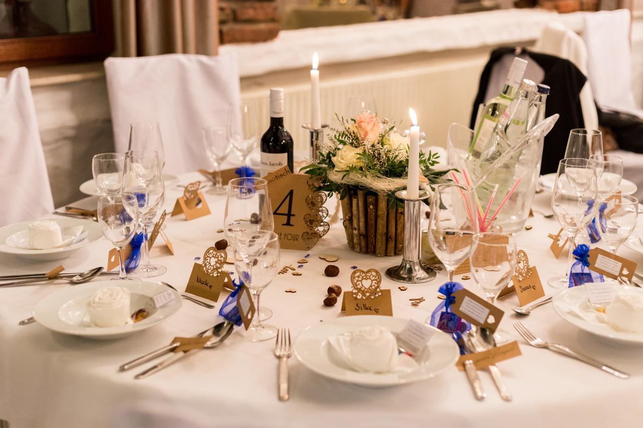 Hotel & Restaurant Bei Baki Sehnde Ngoại thất bức ảnh